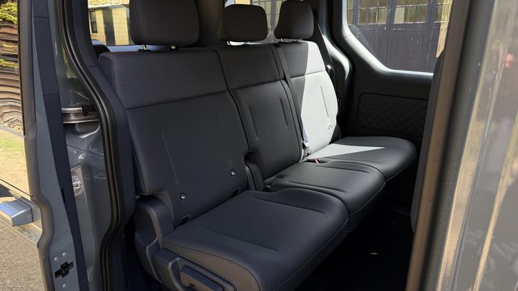 KIA PV5 ELECTRIC ESTATE 120kW Essential Long Range 71kWh 5dr Auto [7 Seat]
